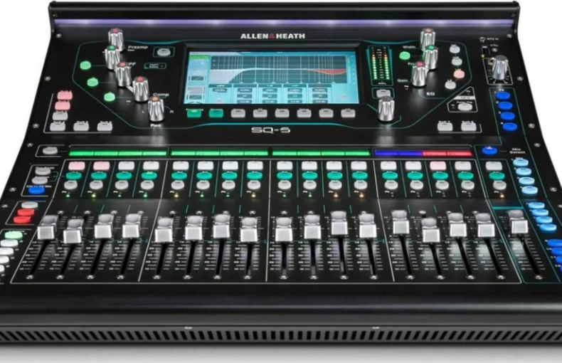 Allen & Heath SQ-5 48-Channel Digital Mixer with 17 Faders