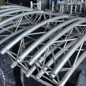 CIRCULAR TRUSS X30V, R=200 4 CUTTINGS