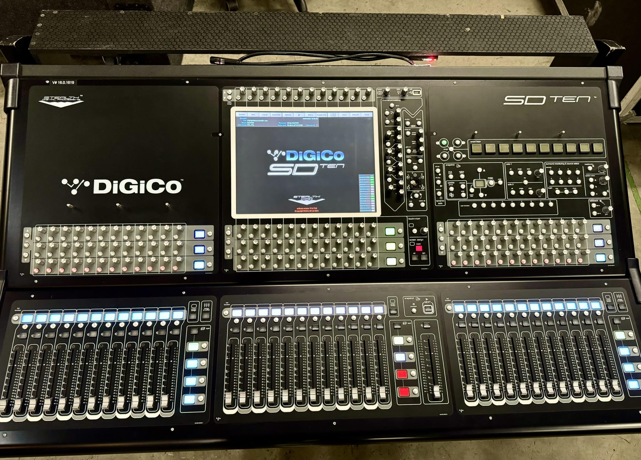 Digico SD10 with Stage Rack at buynsellAVL