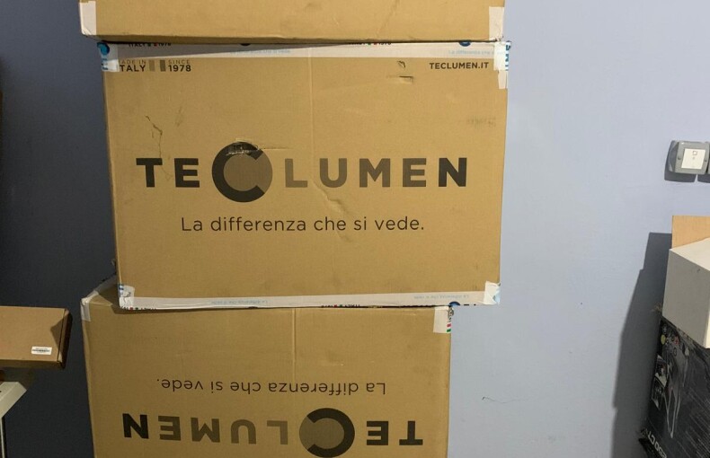 4 PIECES 200W LED FRESNEL SPOT